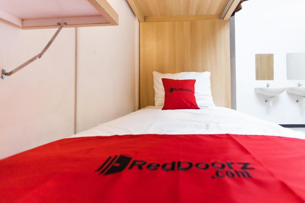 Reddoorz Hostel @ Malang City Center 2 المظهر الخارجي الصورة