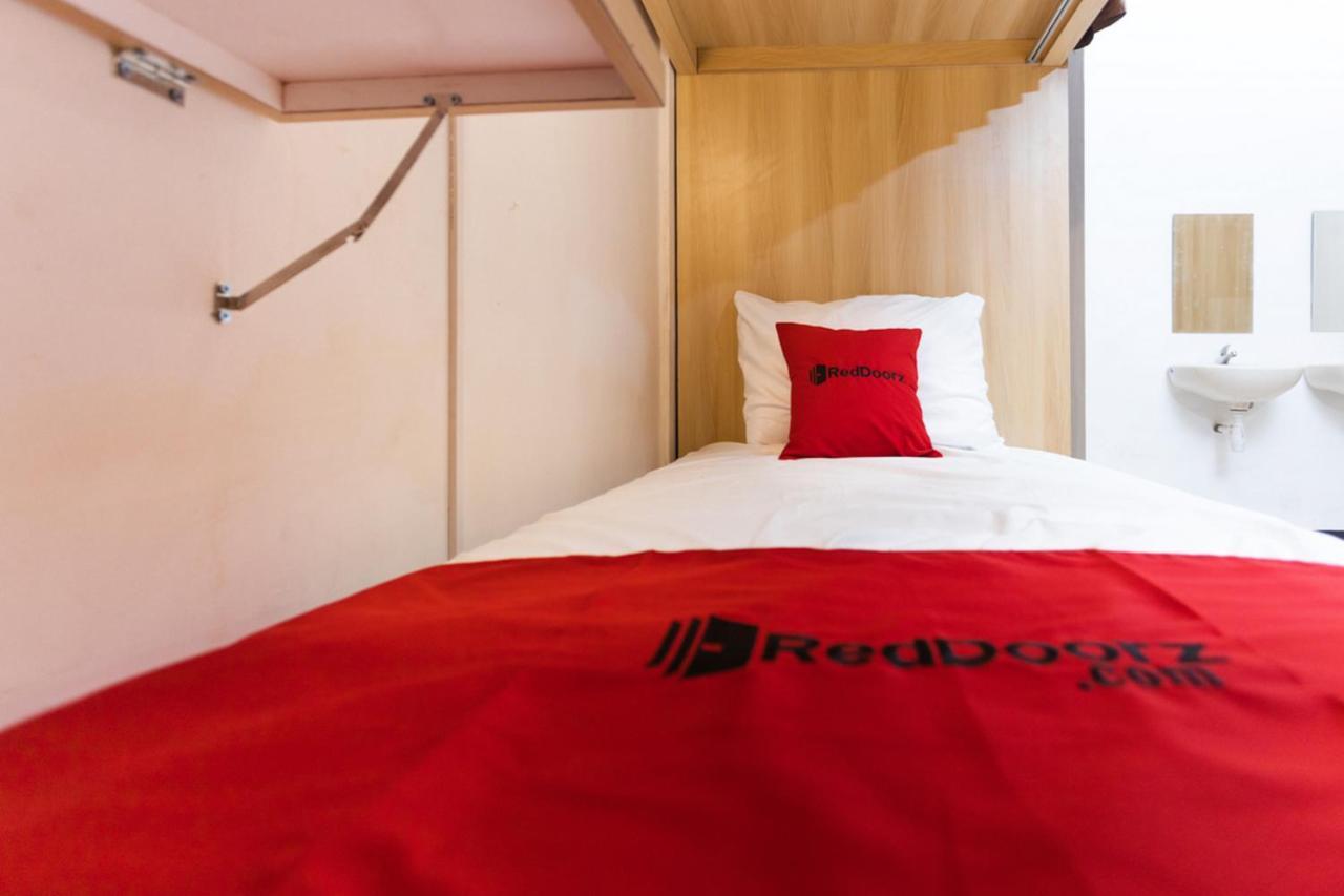 Reddoorz Hostel @ Malang City Center 2 المظهر الخارجي الصورة