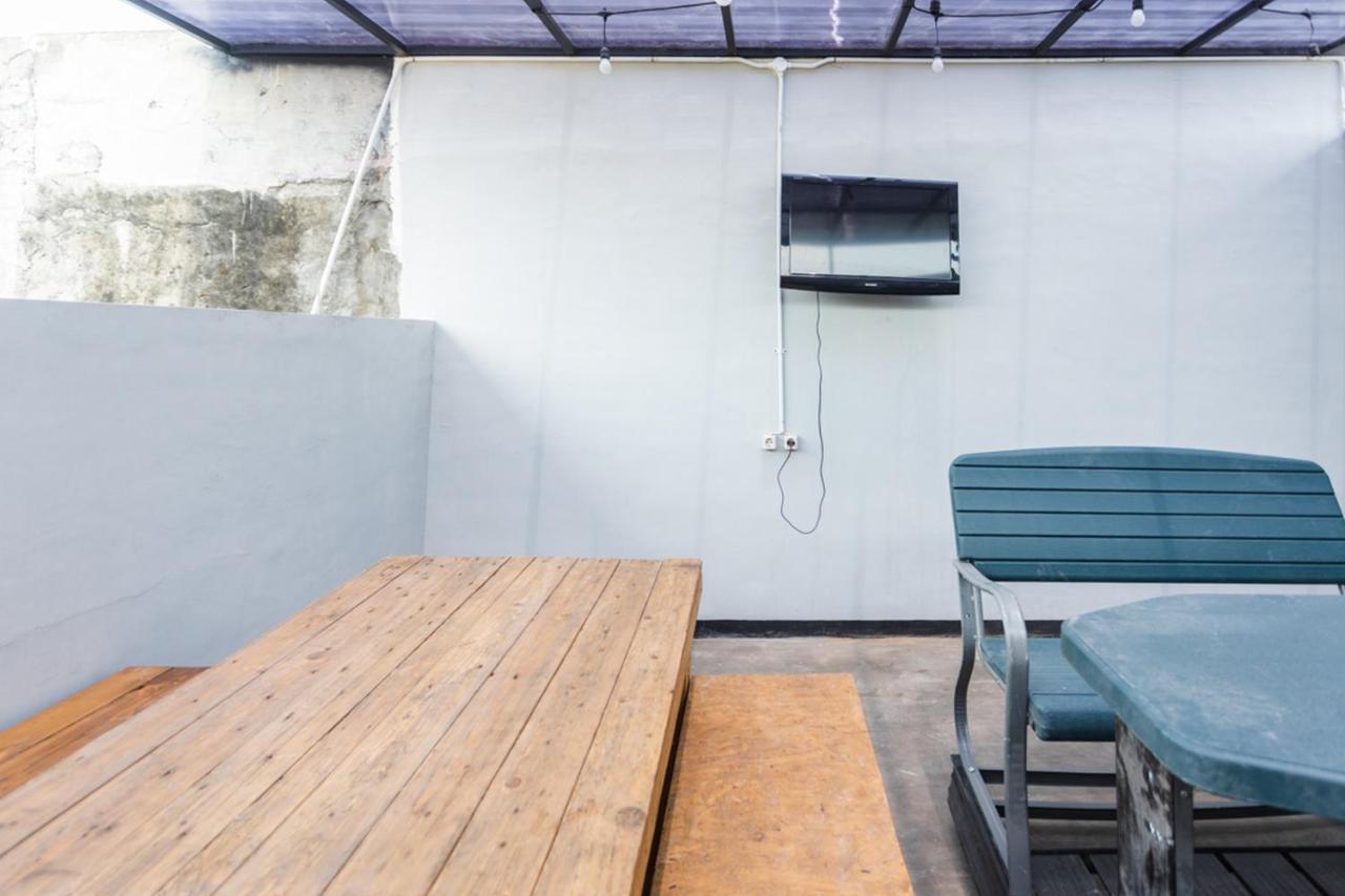 Reddoorz Hostel @ Malang City Center 2 المظهر الخارجي الصورة