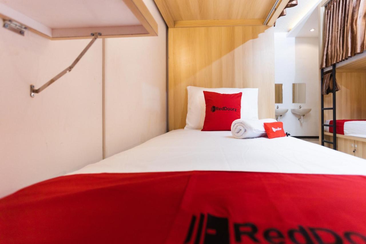 Reddoorz Hostel @ Malang City Center 2 المظهر الخارجي الصورة