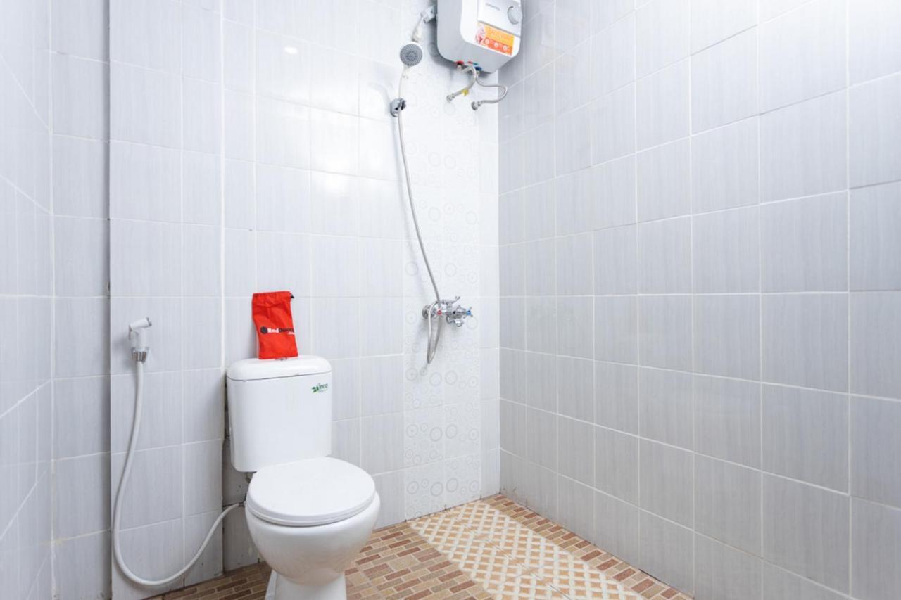 Reddoorz Hostel @ Malang City Center 2 المظهر الخارجي الصورة